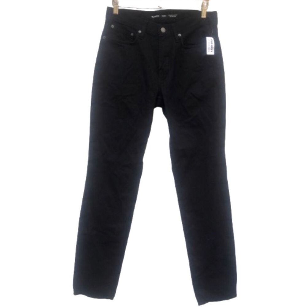 NWT Old Navy Athletic Taper Jeans 32 x 34